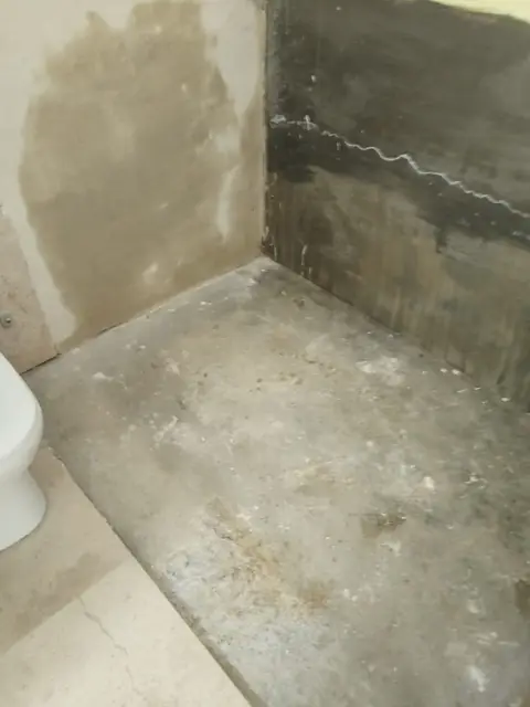 Bathroom corner with freshly skimmed walls