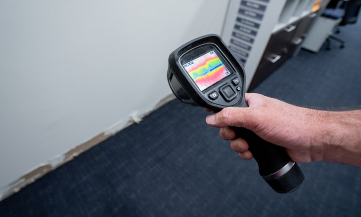 Thermal imaging camera used for leak detection on a wall — leak detection cape town